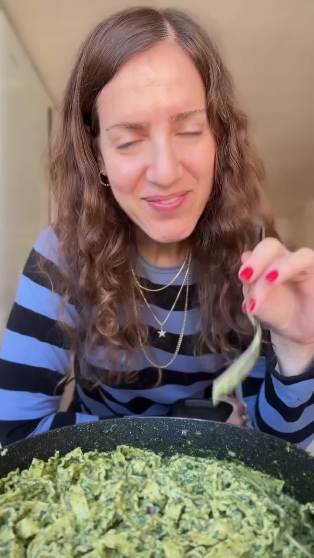 פסטה תרד ושמנת בסיר אחד
