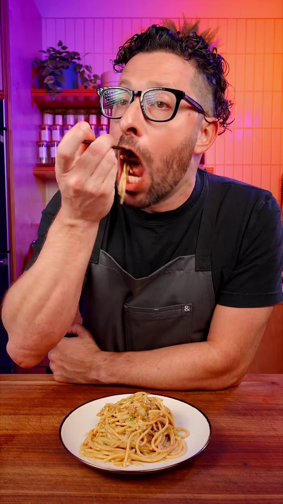 פסטה ברוטב בצל ושום צלויים