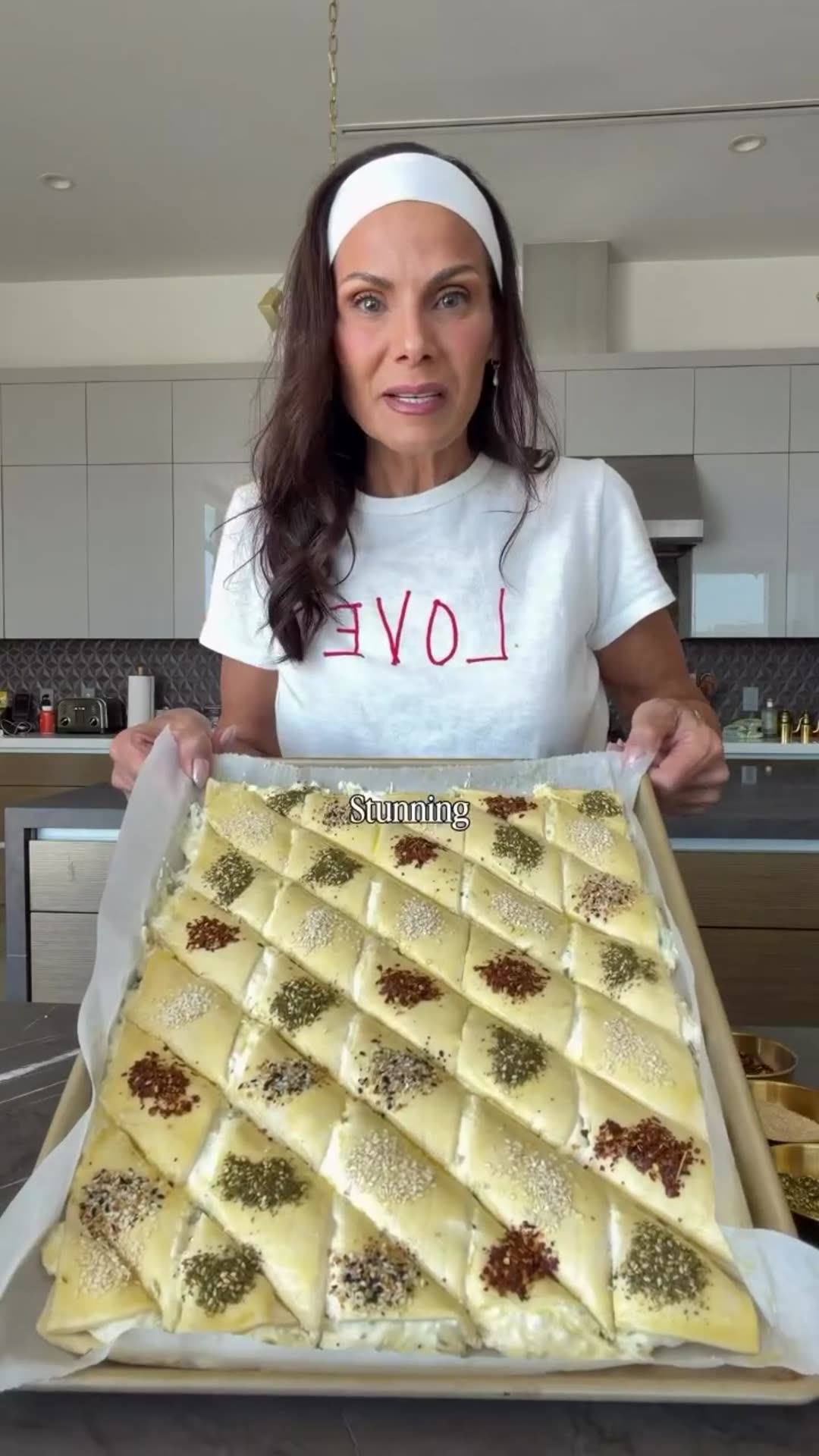 בורקס משפחתי בתבנית אחת